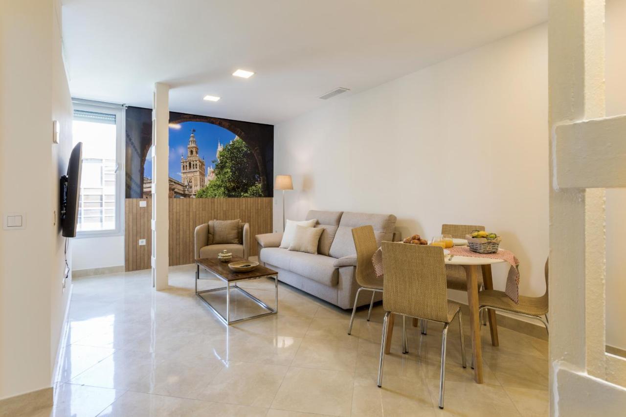 Green-Apartments Plaza De La Magdalena เซบีญา ภายนอก รูปภาพ